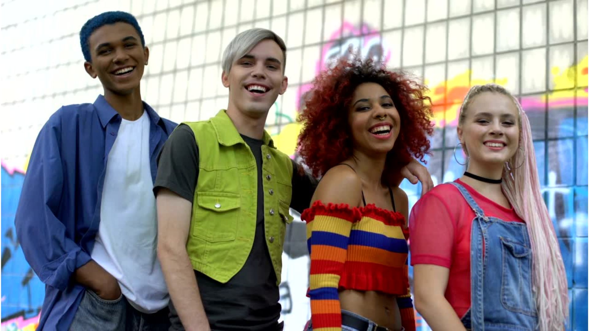 Virtual Connections: The Role of the Internet in Forming New Friendships 